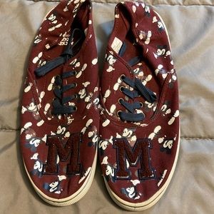 Mickey Mouse tennis shoes